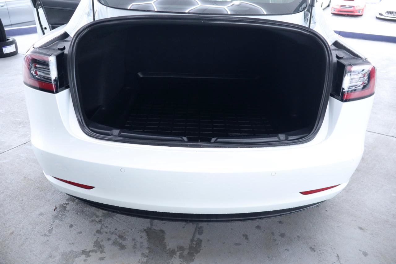 Used 2020 Tesla Model 3 Standard Range RWD image 30