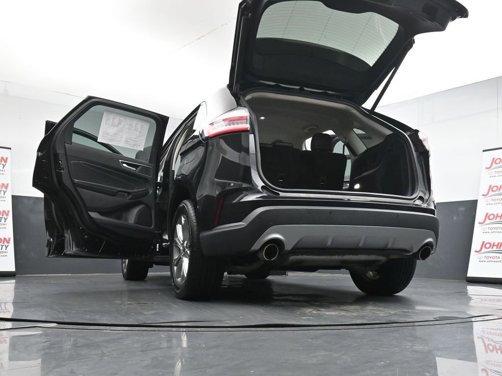 Used 2019 Ford Edge Titanium w/ Cargo Accessory Package image 48