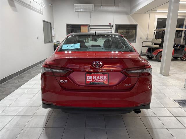 Used 2023 Toyota Camry XLE image 3