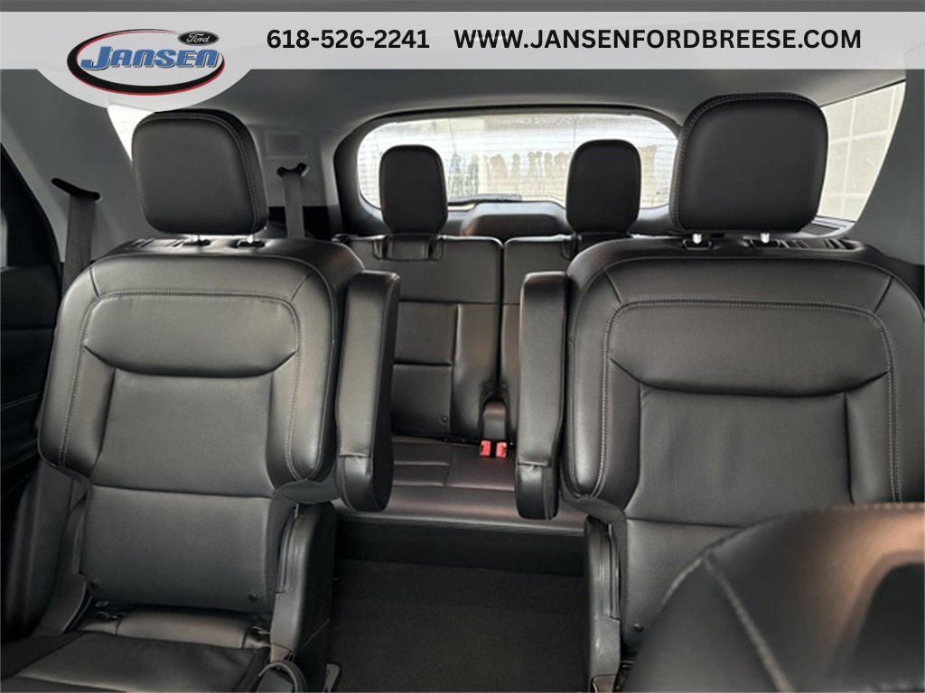 Used 2022 Ford Explorer Limited w/ Equipment Group 301A image 12