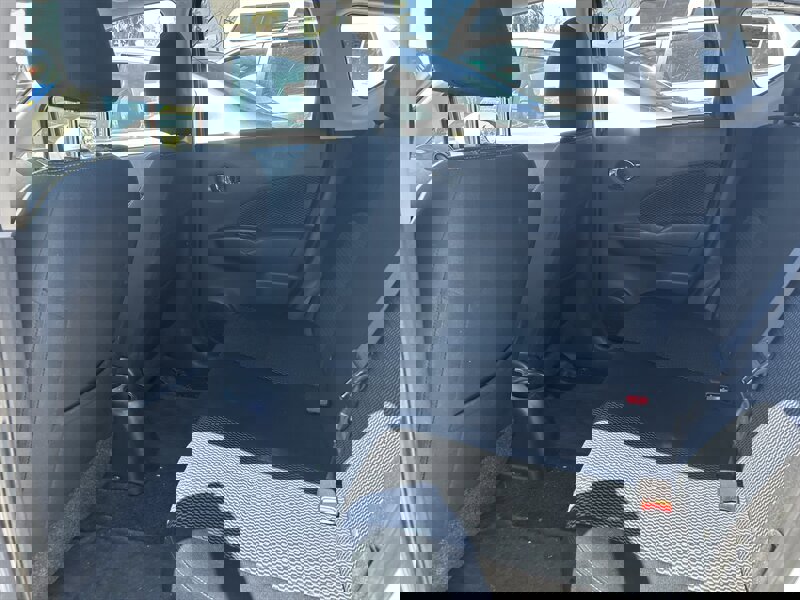 Used 2015 Nissan Versa Note SV image 16