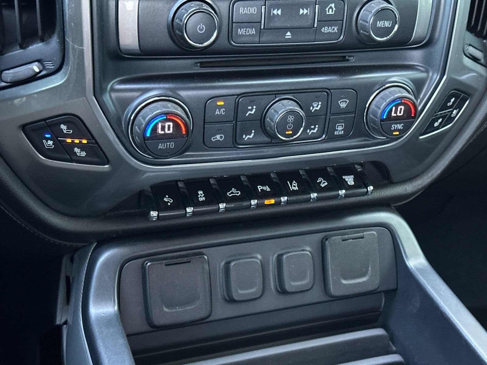 Used 2018 Chevrolet Silverado 2500 LTZ w/ Duramax Plus Package AWD/4WD image 18