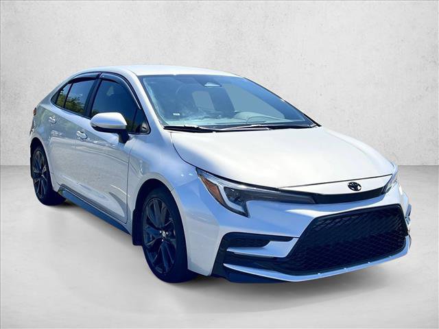 Certified 2024 Toyota Corolla SE image 3