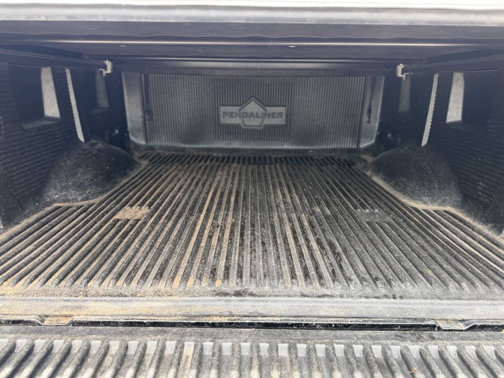 Used 2018 Nissan Titan SV AWD/4WD image 15