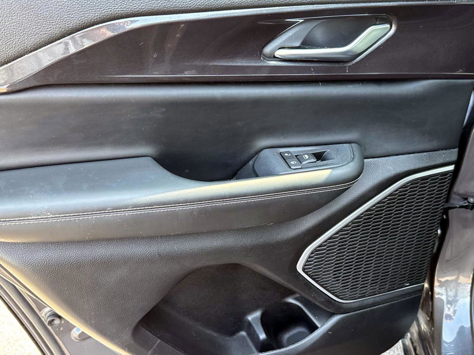 Used 2022 Jeep Grand Cherokee Altitude image 10