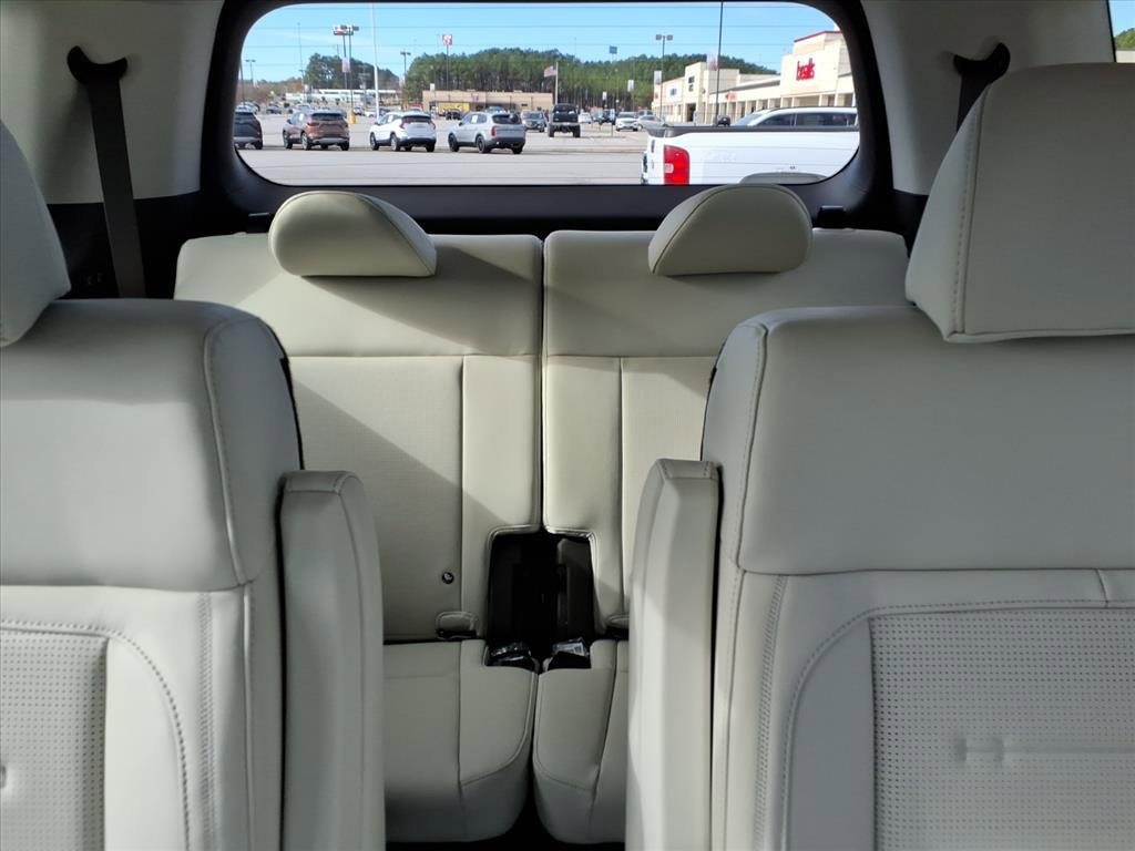 Used 2025 Hyundai Santa Fe Calligraphy image 14