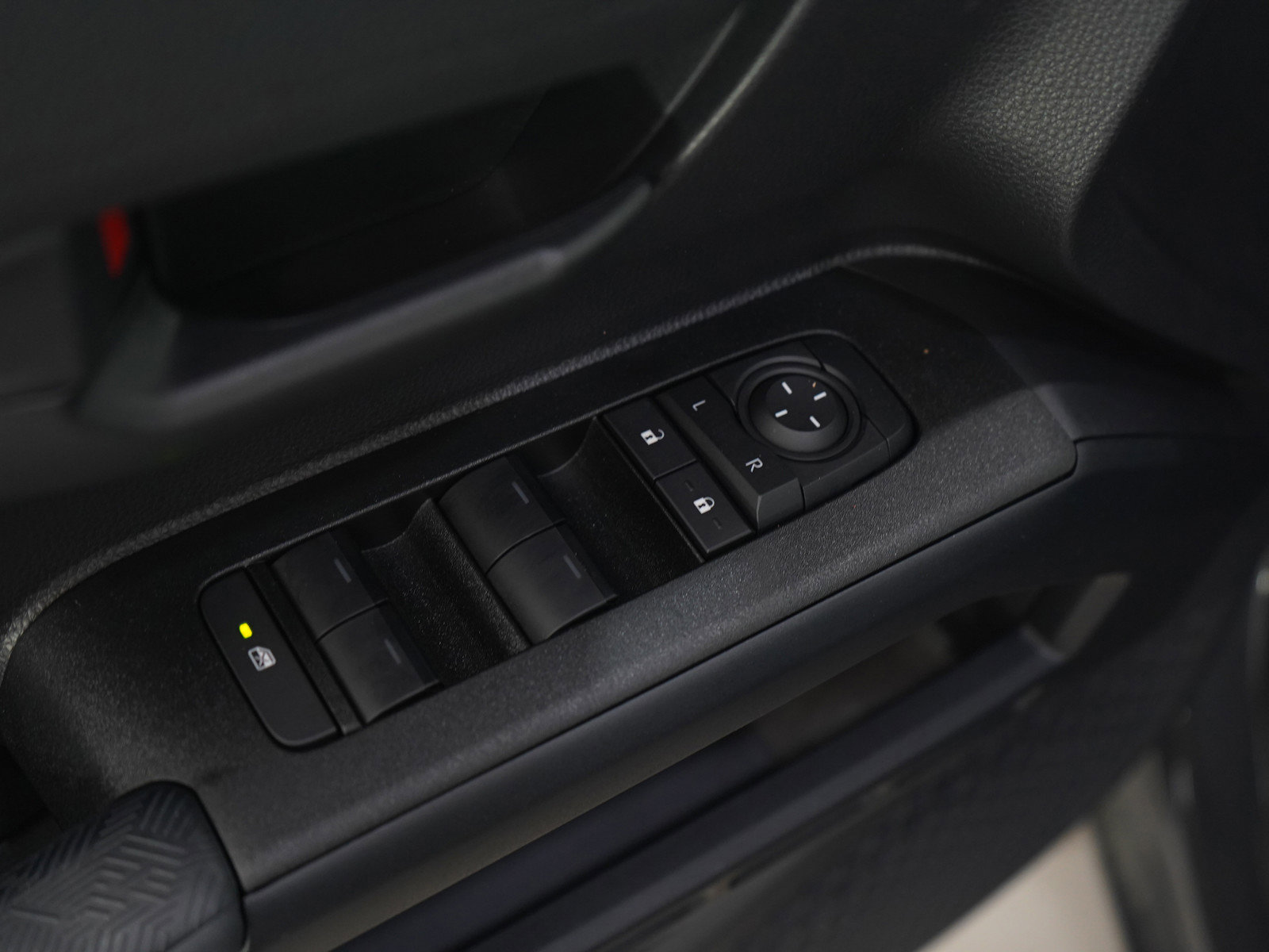 Used 2025 Toyota 4Runner SR5 image 19