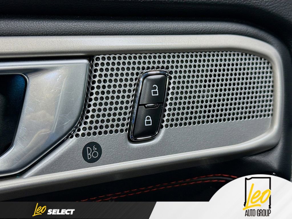 Used 2023 Ford Explorer ST-Line w/ Class IV Trailer Tow Package image 19