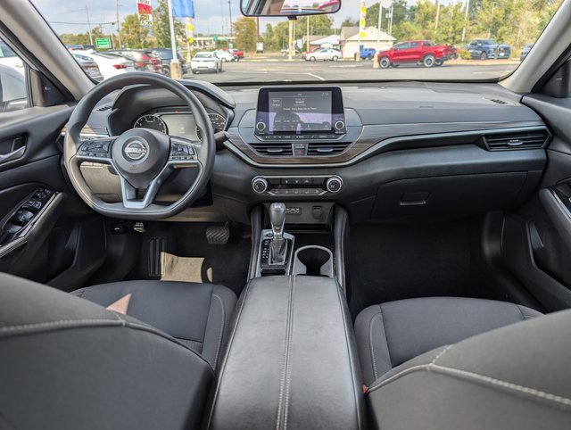 Used 2023 Nissan Altima 2.5 SV image 11