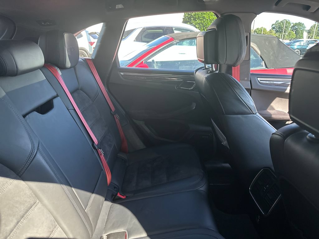 Used 2020 Porsche Macan GTS AWD/4WD image 9