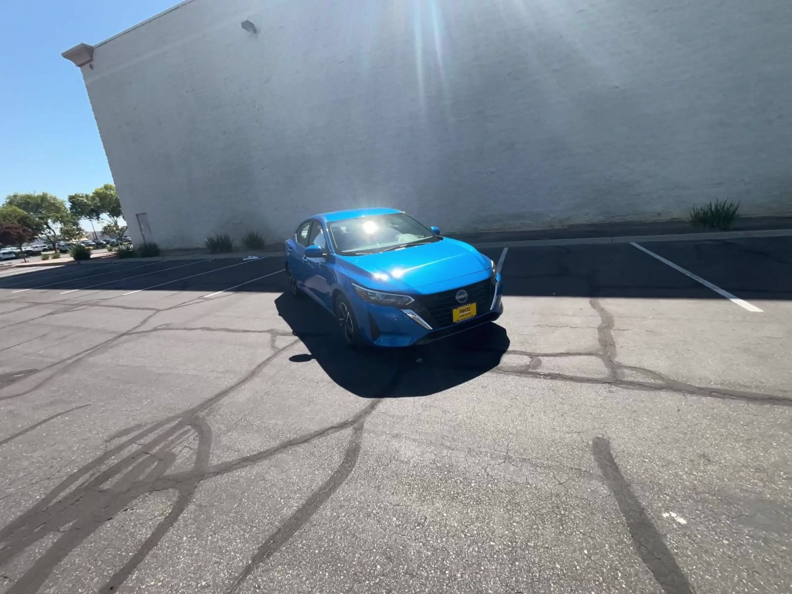 Used 2025 Nissan Sentra SV FWD image 17