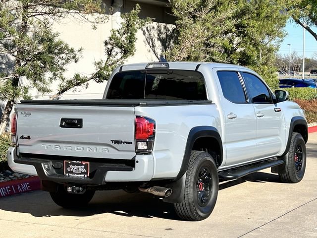 Used 2017 Toyota Tacoma TRD Sport image 4
