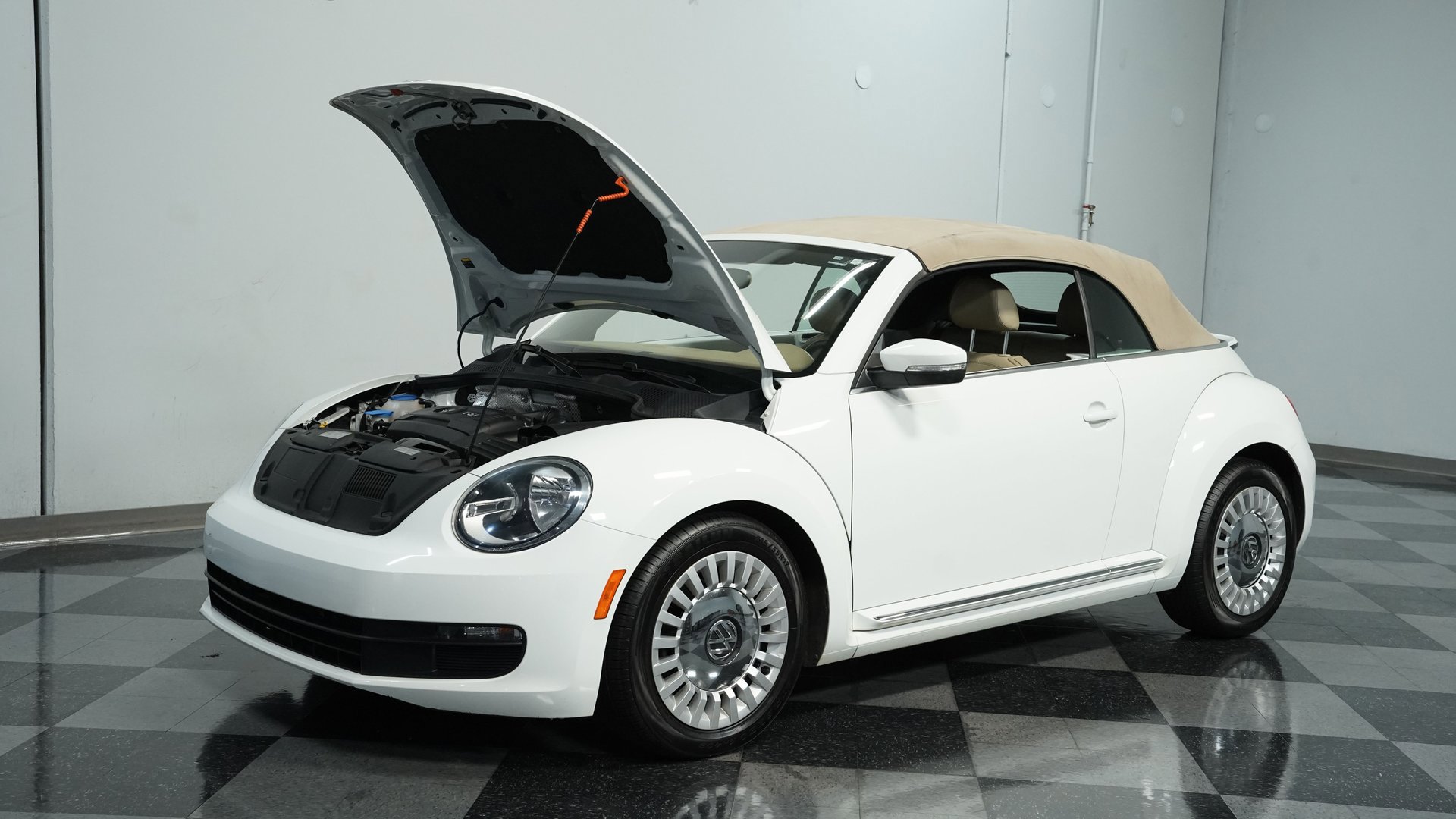 Used 2014 Volkswagen Beetle 1.8T image 25