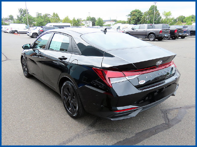 Used 2021 Hyundai Elantra SEL FWD image 5