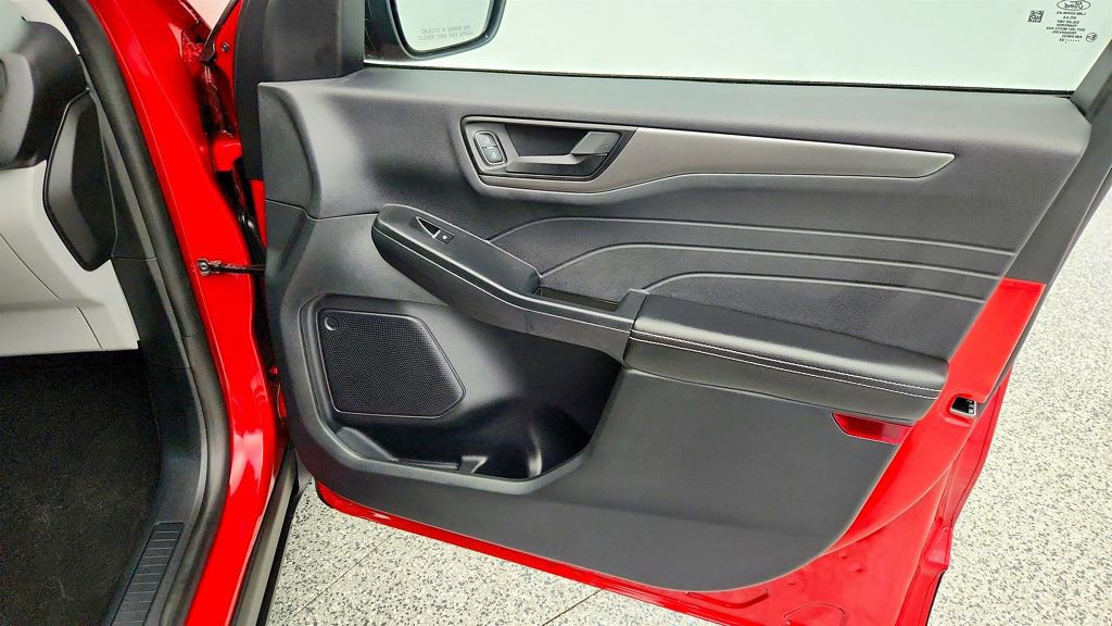 Used 2025 Ford Escape Active w/ Cold Weather Package image 23