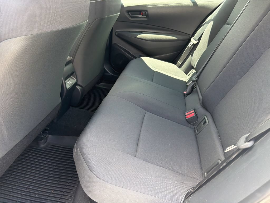 Used 2023 Toyota Corolla LE FWD image 18