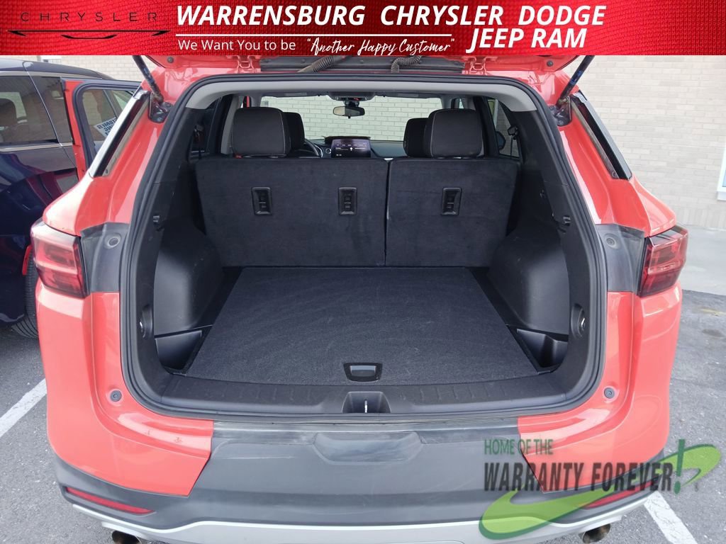 Used 2025 Chevrolet Blazer LT image 32