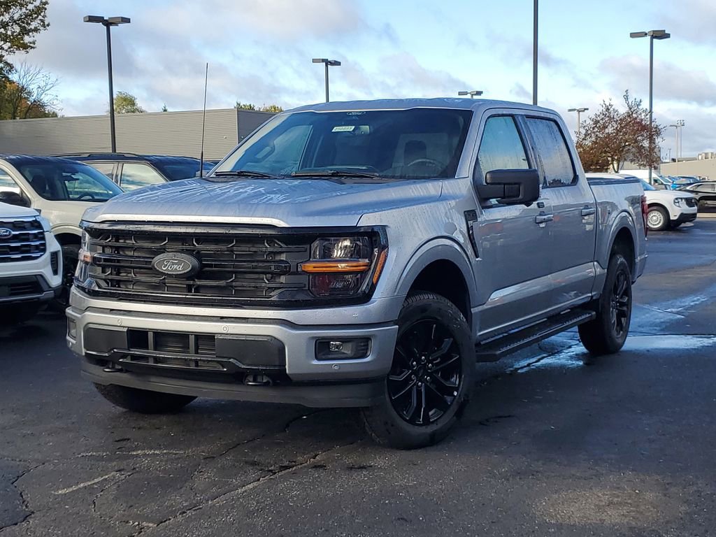 New 2025 Ford F150 XLT w/ Equipment Group 302A MID