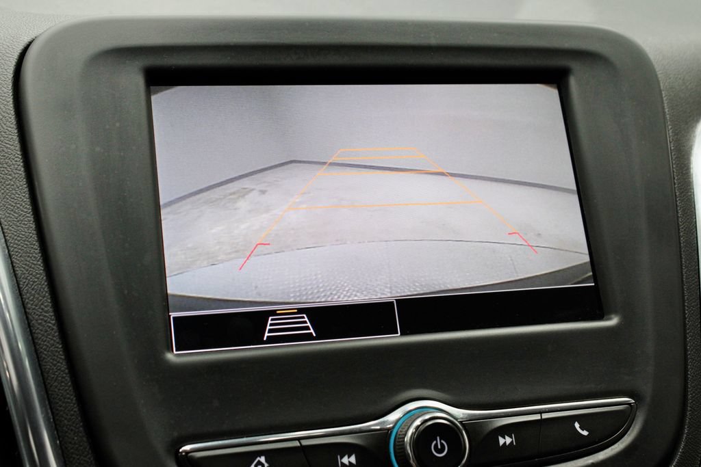 Used 2023 Chevrolet Equinox LT w/ Driver Convenience Package AWD/4WD image 2
