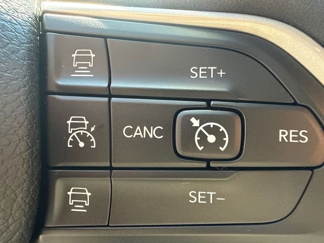 Used 2023 Jeep Grand Cherokee L Laredo w/ Luxury Tech Group I AWD/4WD image 30