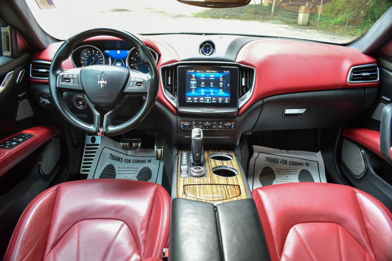 Used 2019 Maserati Ghibli GranLusso RWD image 21
