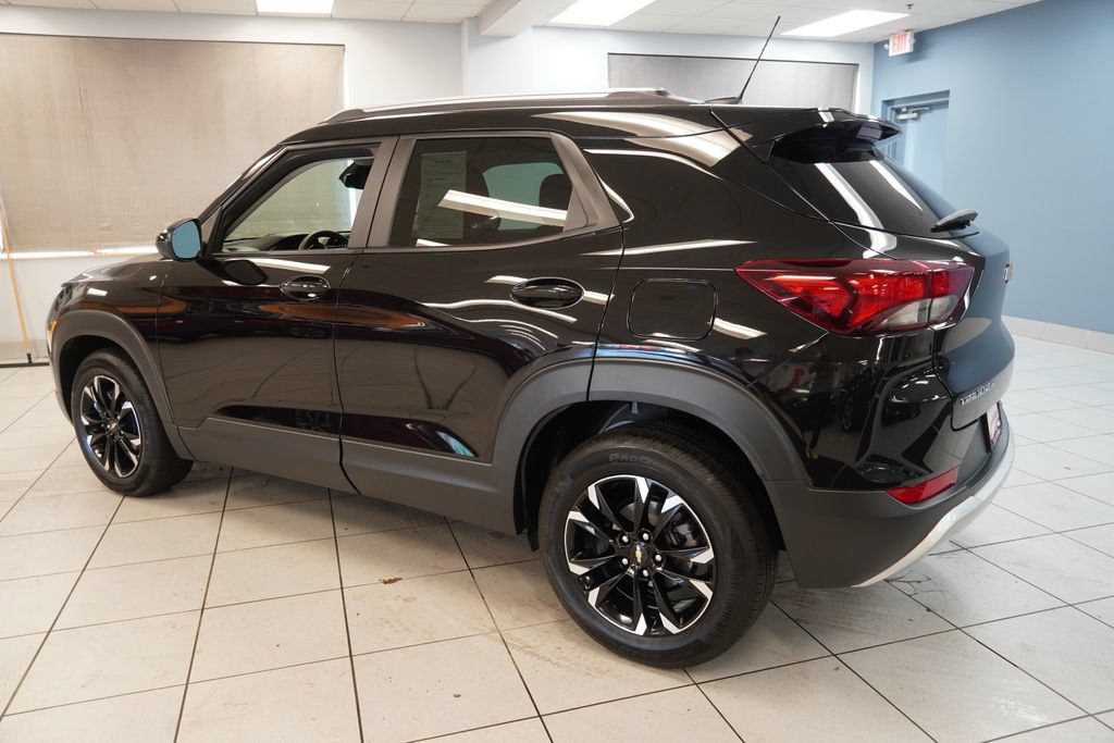 Used 2023 Chevrolet TrailBlazer LT w/ Convenience Package FWD image 7