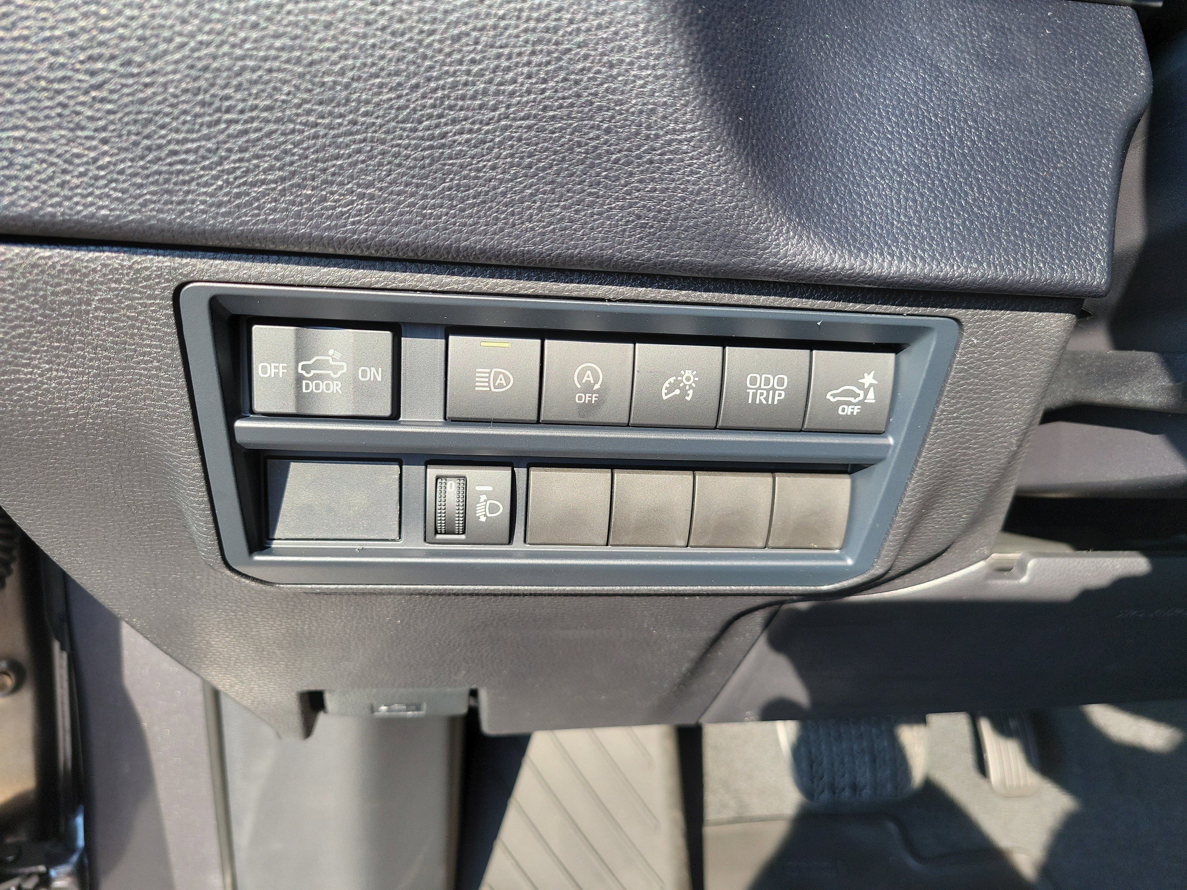 New 2026 Toyota Tundra SR5 w/ SR5 Convenience Package image 32