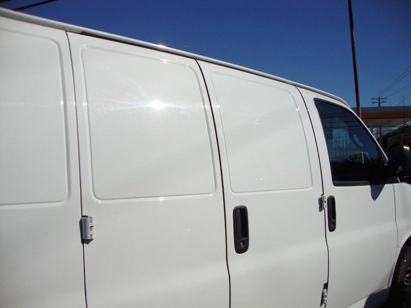 Used 2021 Chevrolet Express 2500 Extended w/ Driver Convenience Package image 5