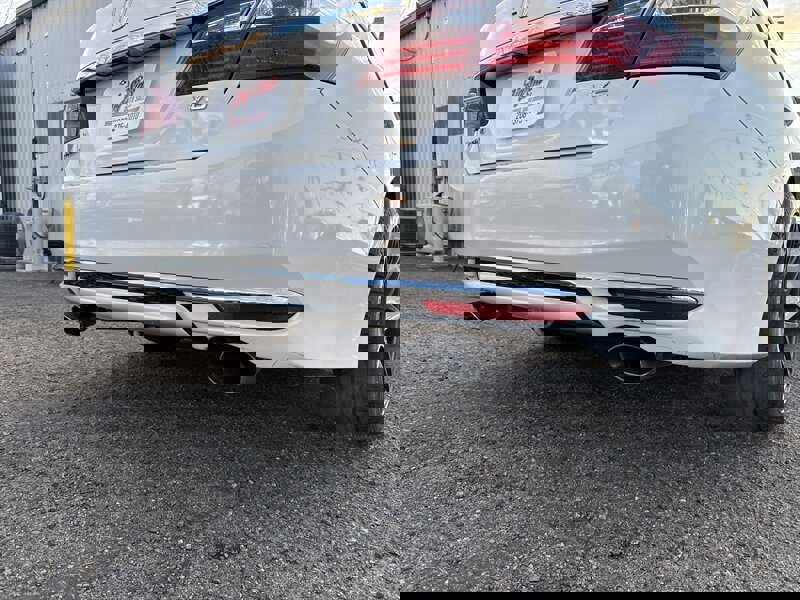 Used 2017 Honda Accord EX-L image 9