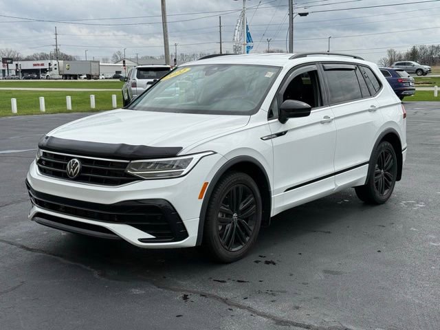 Used 2022 Volkswagen Tiguan SE R-Line FWD image 3