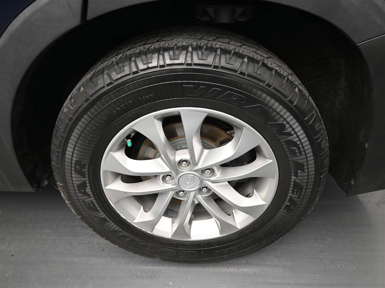 Used 2019 Hyundai Santa Fe SE image 19