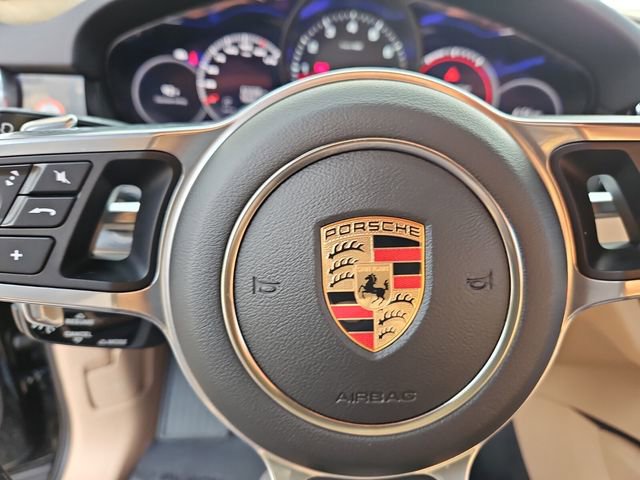 Used 2023 Porsche Cayenne Platinum Edition image 29