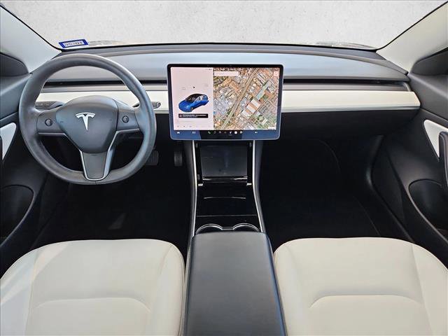 Used 2020 Tesla Model 3 Standard Range image 18