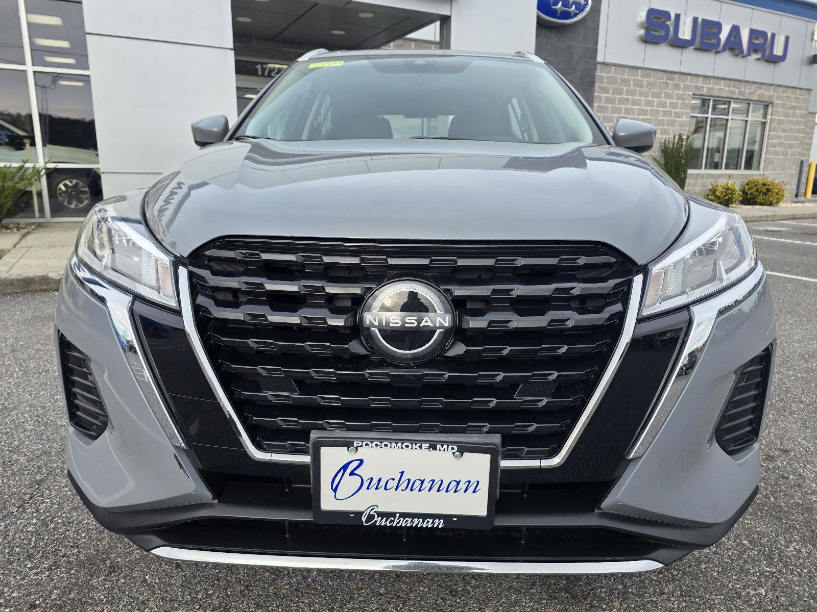 Used 2023 Nissan Kicks SV image 2