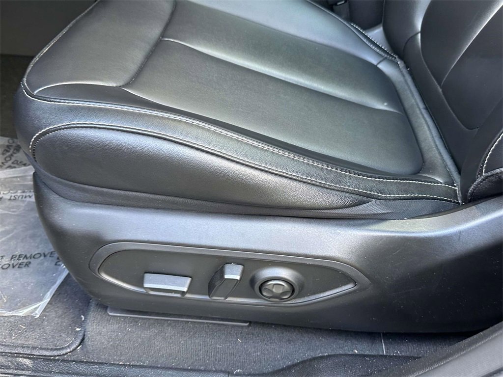 Used 2024 Jeep Grand Cherokee Limited image 6