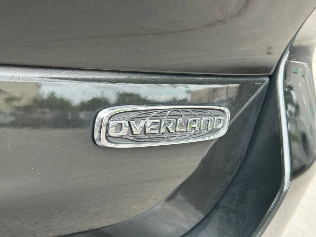 Used 2023 Jeep Grand Cherokee L Overland RWD image 39