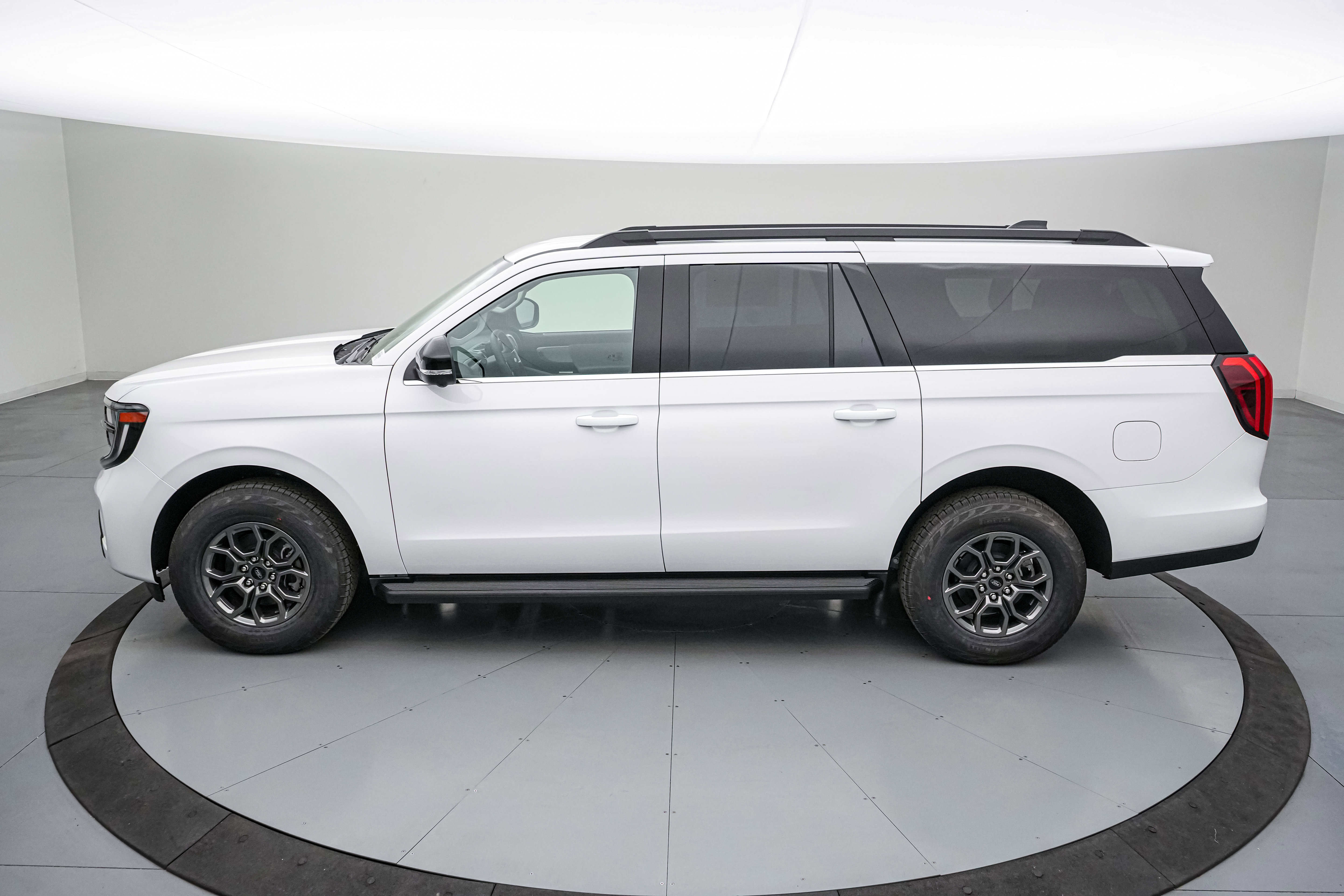 New 2026 Ford Expedition Max Active AWD/4WD image 8