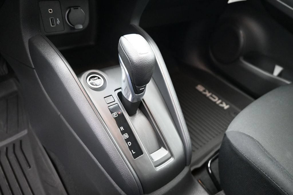 Certified 2025 Nissan Kicks Play S FWD image 26