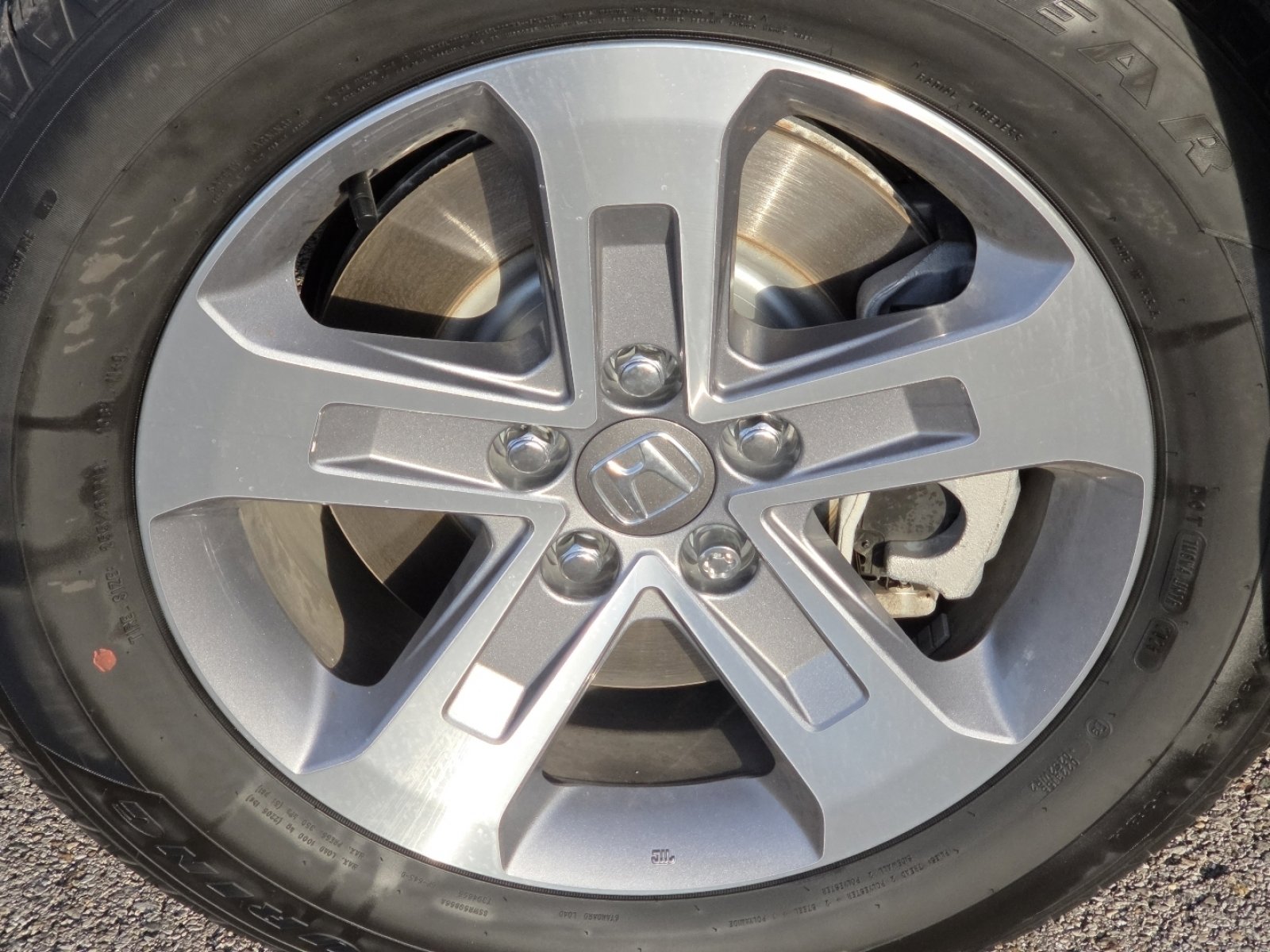 Used 2025 Honda Pilot EX-L image 10