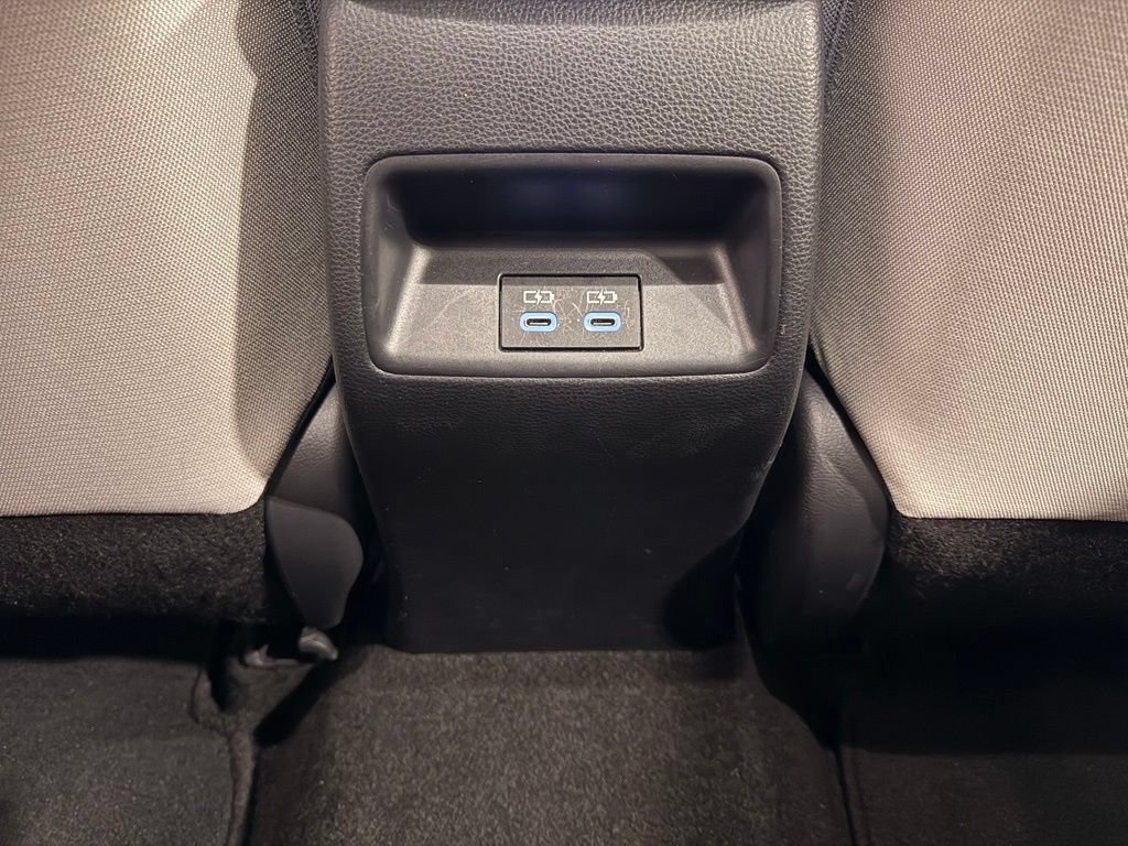 Used 2025 Toyota Corolla LE FWD image 29