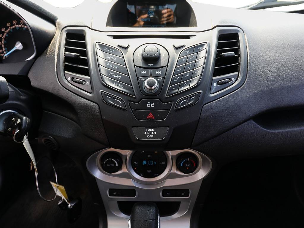Used 2015 Ford Fiesta SE w/ Comfort Package FWD image 18