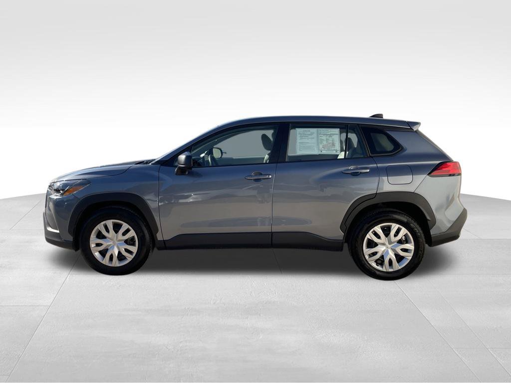 Used 2025 Toyota Corolla Cross L FWD image 8