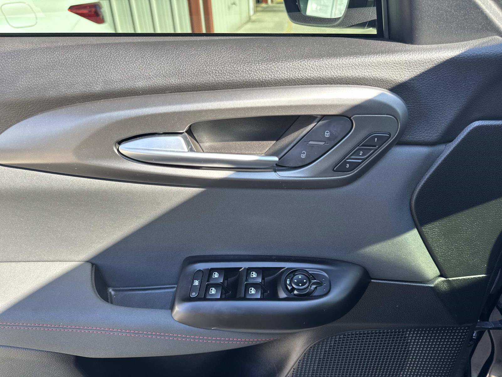 Used 2024 Dodge Hornet R/T w/ R/T Blacktop Package image 19