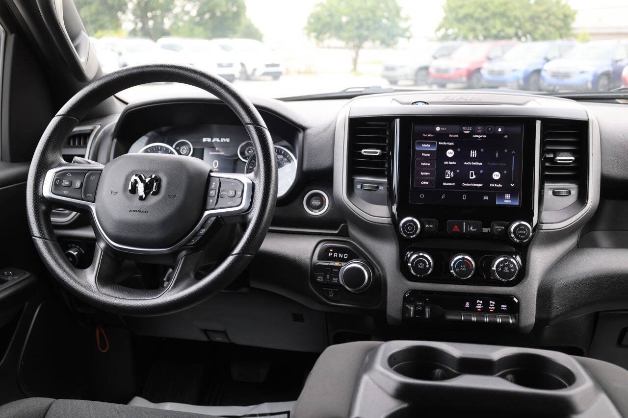Used 2025 RAM 1500 Tradesman AWD/4WD image 23