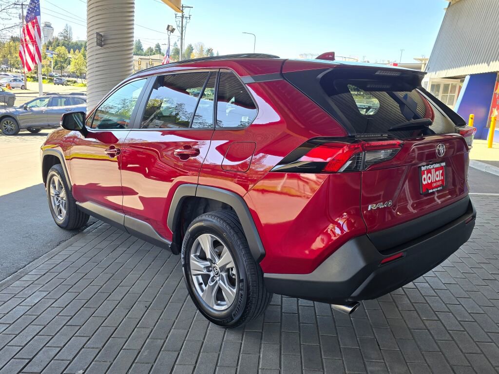 Used 2024 Toyota RAV4 XLE w/ Convenience Package AWD/4WD image 7