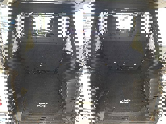 Used 2012 Jeep Wrangler Unlimited Sahara w/ Max Tow Pkg image 13