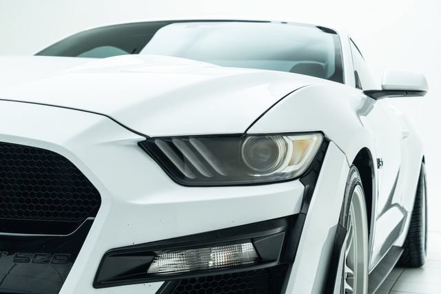 Used 2017 Ford Mustang GT RWD image 11