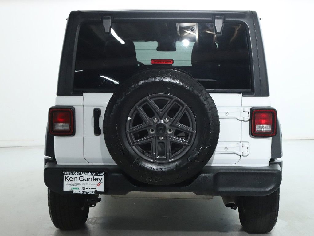 Used 2025 Jeep Wrangler Sport S image 43