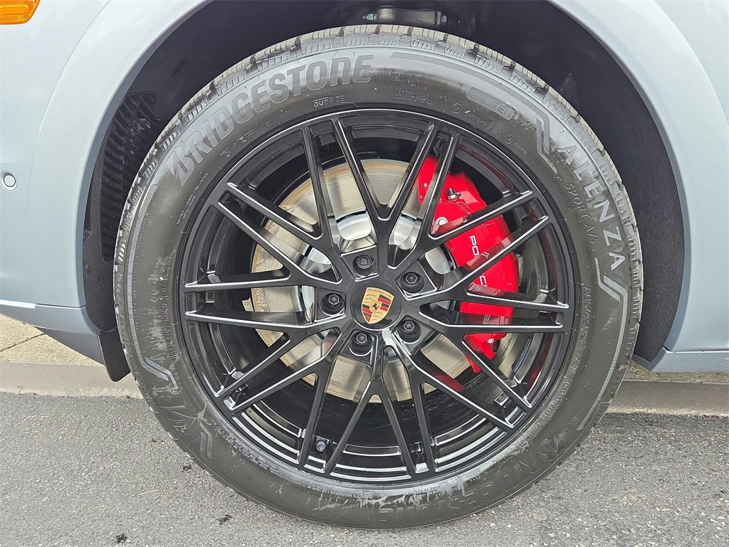 New 2026 Porsche Cayenne S image 24