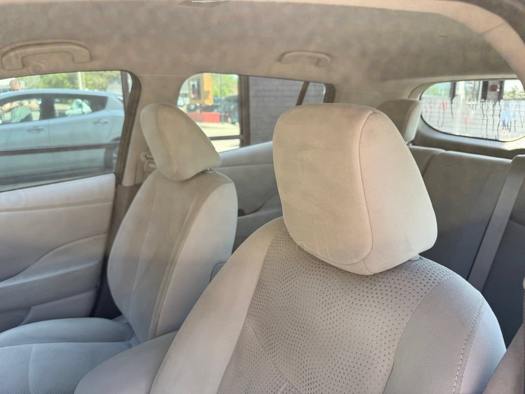 Used 2015 Nissan Leaf SV w/ LED & Quick Charge Package FWD image 25